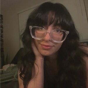 Meet your Posher, Jeannie